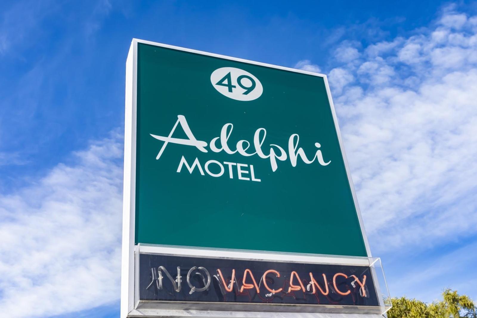 Adelphi Motel Christchurch Bagian luar foto