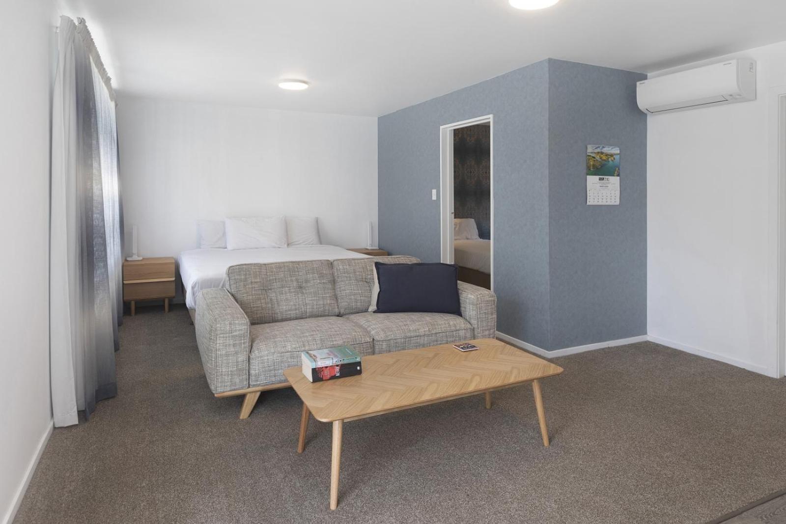 The Adelphi Motel Christchurch Bagian luar foto