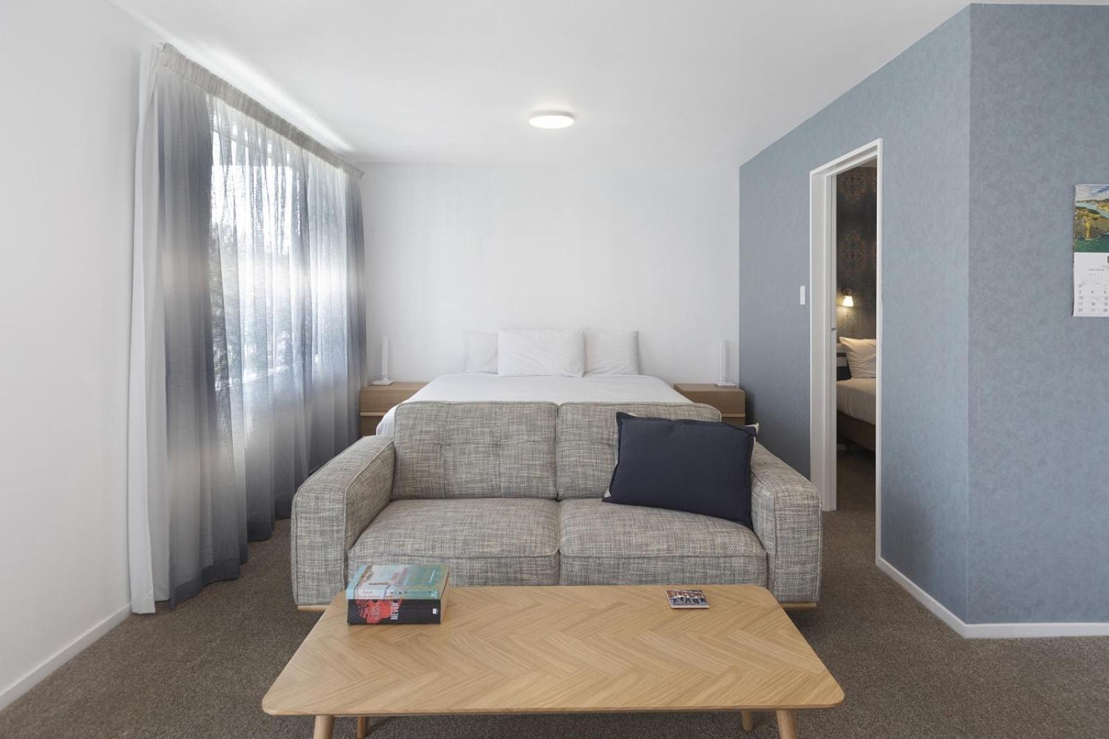 The Adelphi Motel Christchurch Bagian luar foto