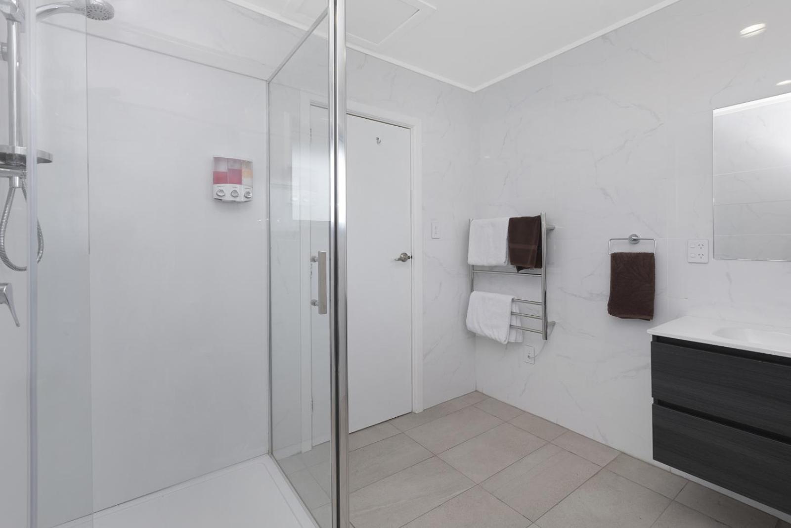 The Adelphi Motel Christchurch Bagian luar foto