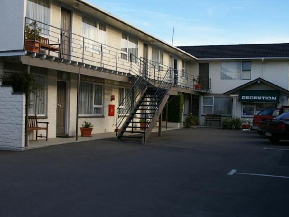 Adelphi Motel Christchurch Bagian luar foto