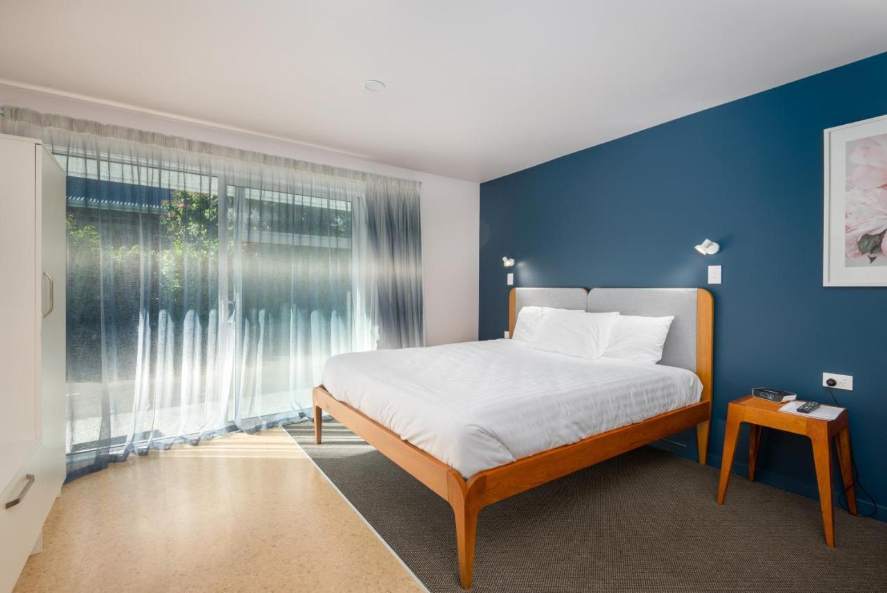 The Adelphi Motel Christchurch Bagian luar foto