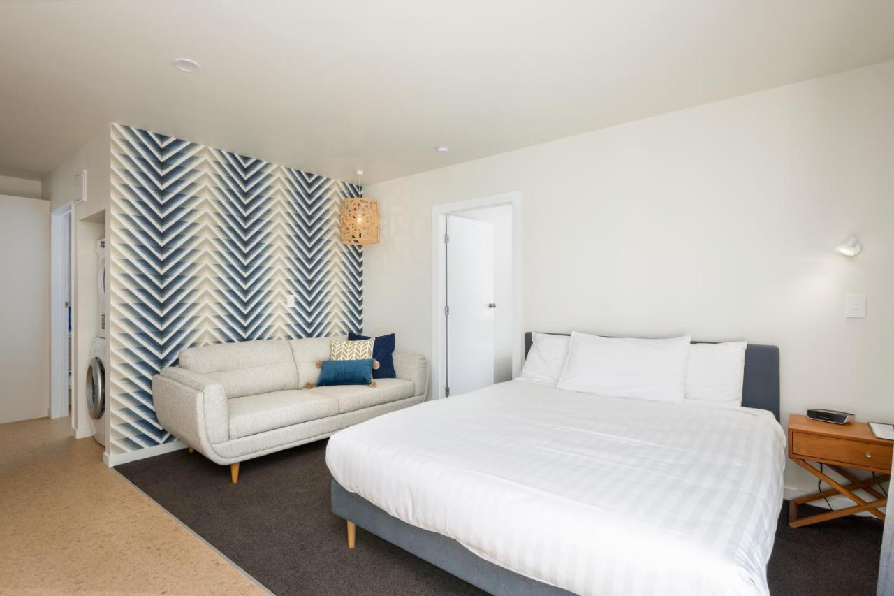The Adelphi Motel Christchurch Bagian luar foto