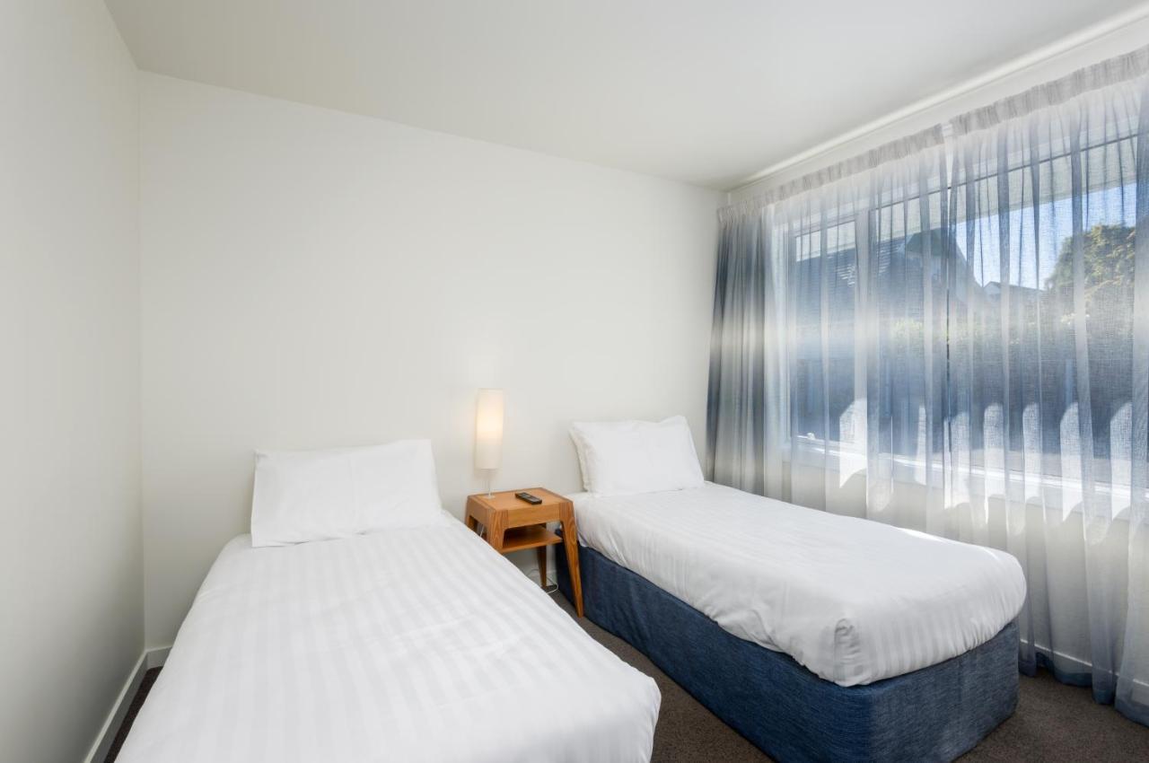 The Adelphi Motel Christchurch Bagian luar foto