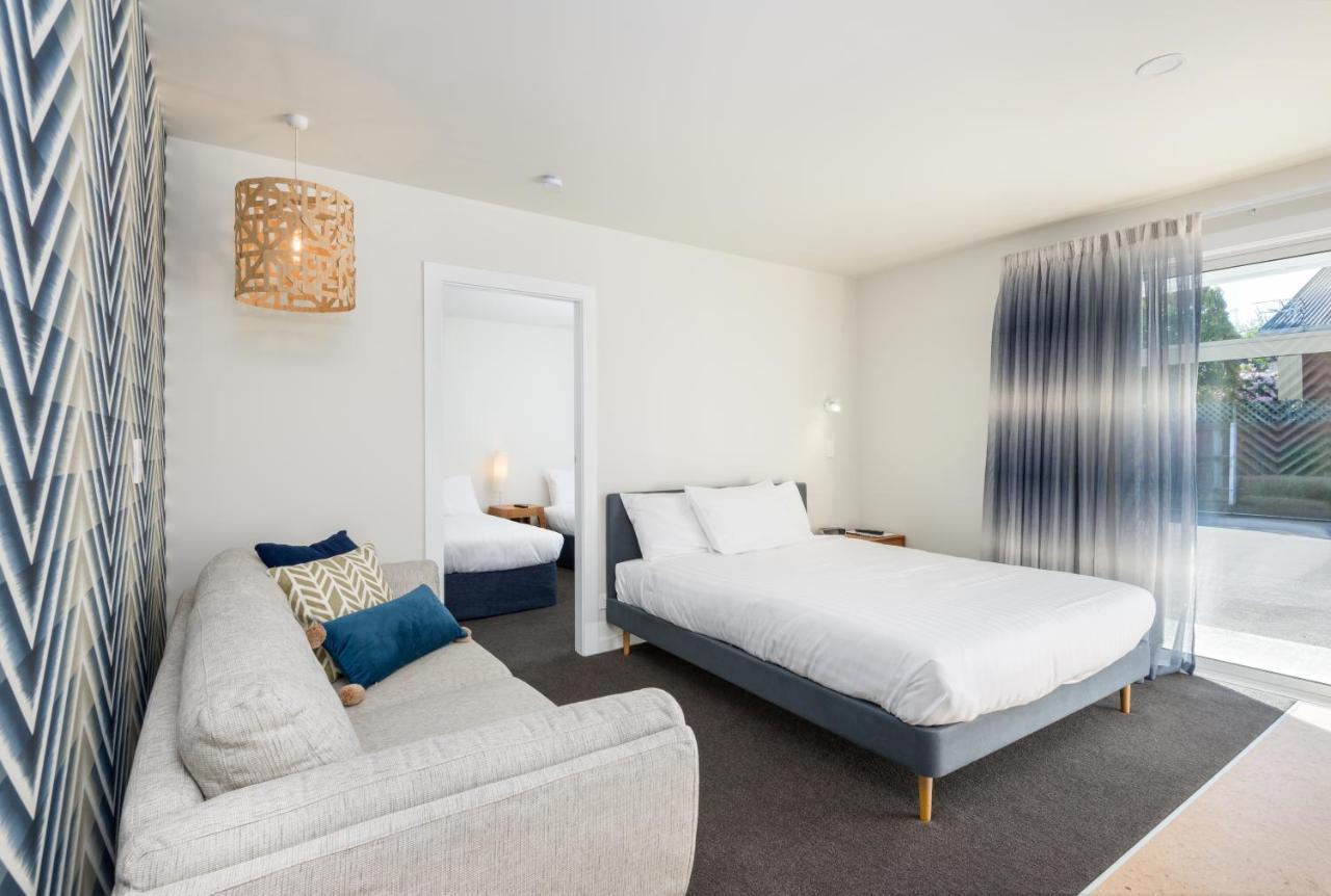 The Adelphi Motel Christchurch Bagian luar foto